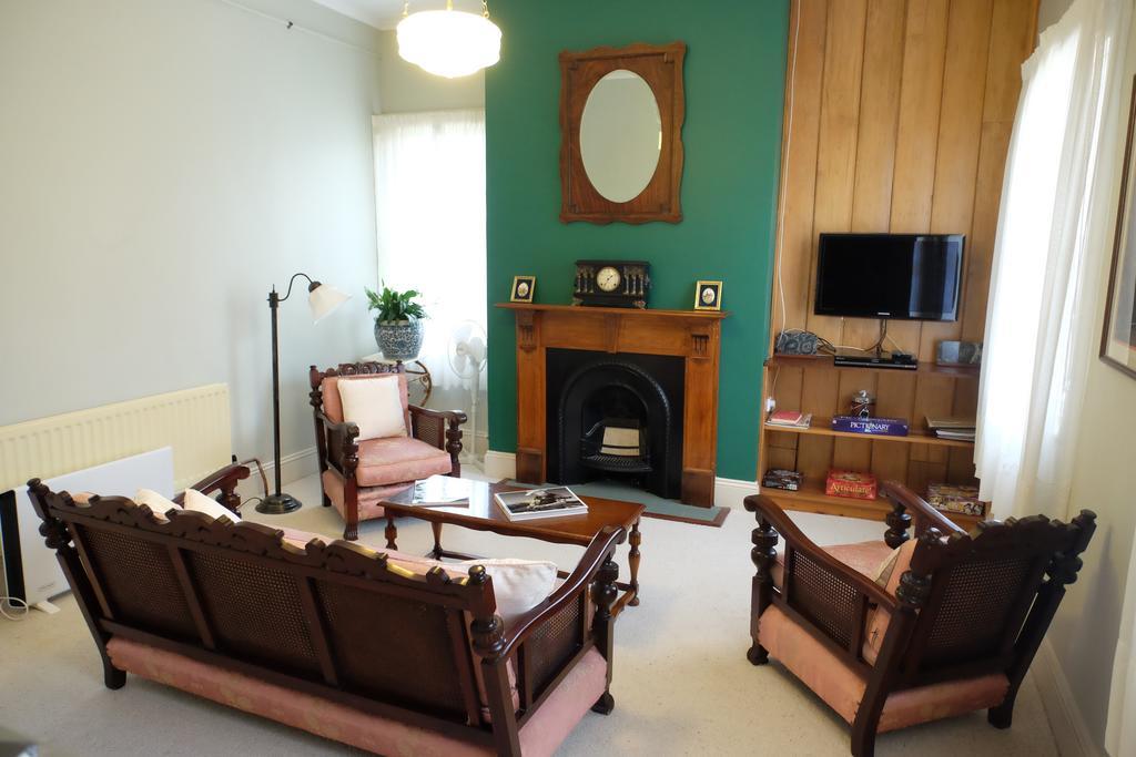 Stoke House Bed & Breakfast Carcoar Bagian luar foto